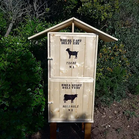 La Cera Farm *